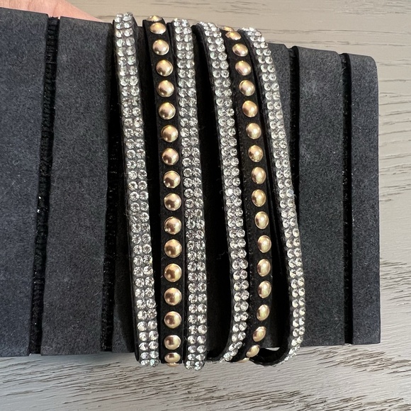 Paparazzi Stylish Bracelet/Hand Wraps‎ with Studs and Beads - Picture 2 of 6